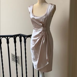 Maggy London size4 sleeveless blush satin dress